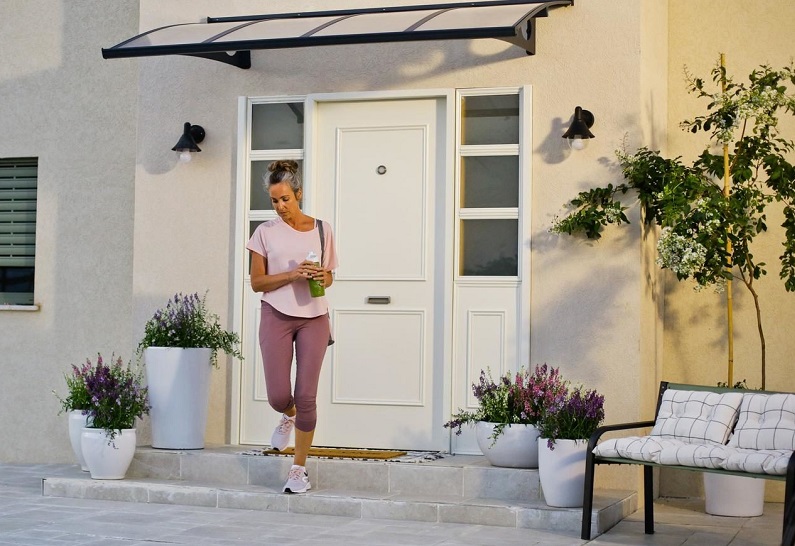 Herald Door Awning Kit -139cm x 223.5cm Grey Structure & Clear Twin Wall Panels - Image 3